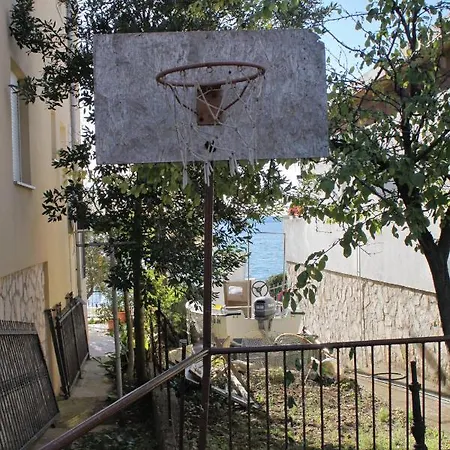 - Diklo 5804a Appartement Zadar