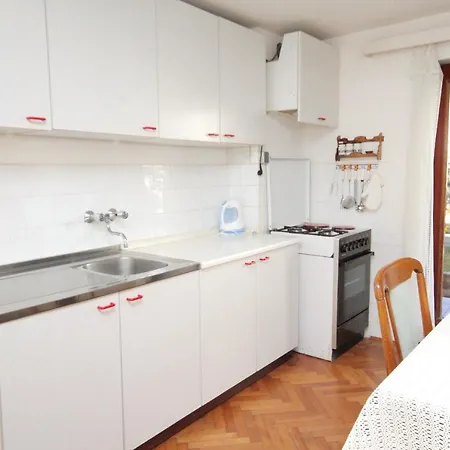 - Diklo 5804a Zadar
